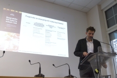 Still-2025-12-21-084140_1.96.1